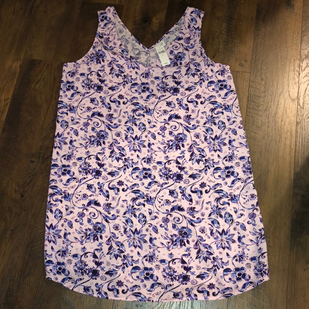 GAP Floral print v-neck dress! NWOT